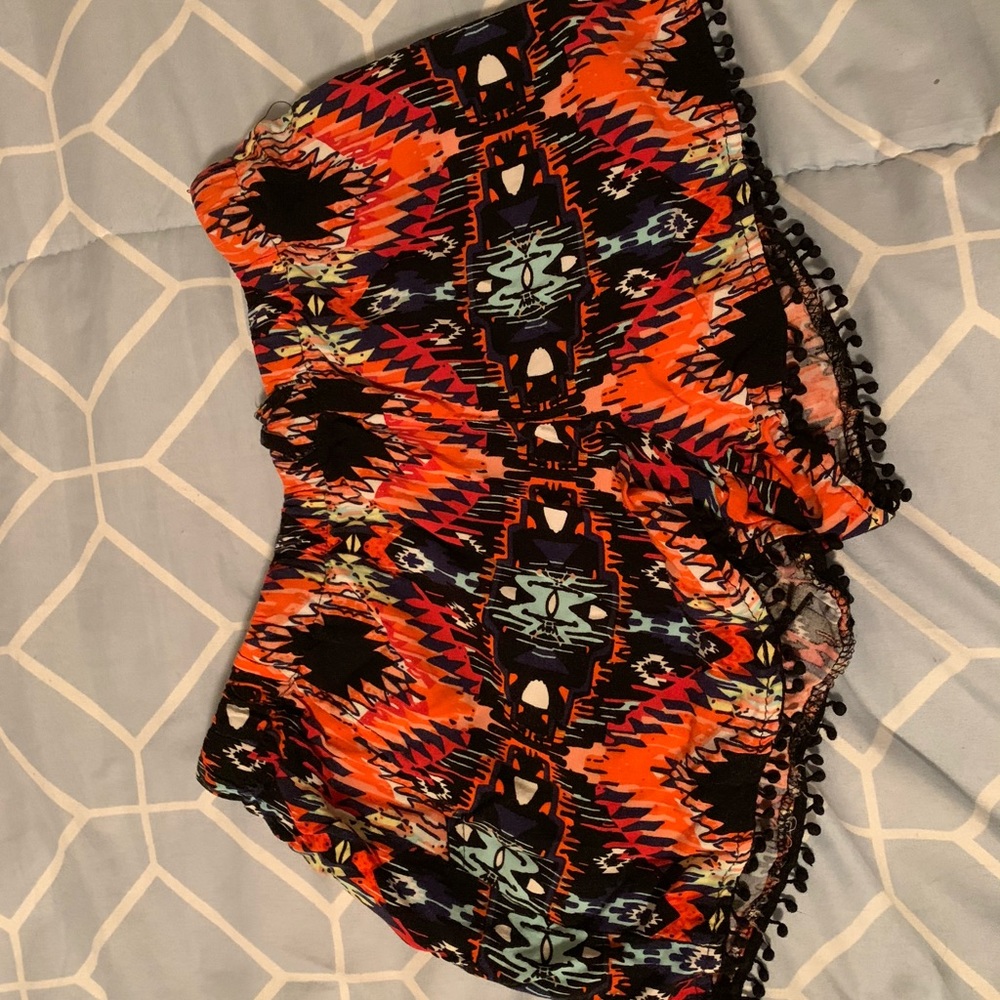 Aztec flowy shorts